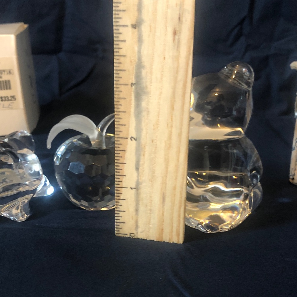 Lead crystal 4” Turtle, 2” apple & 4.5” Bear all in excellent condition - Picture 13 of 15